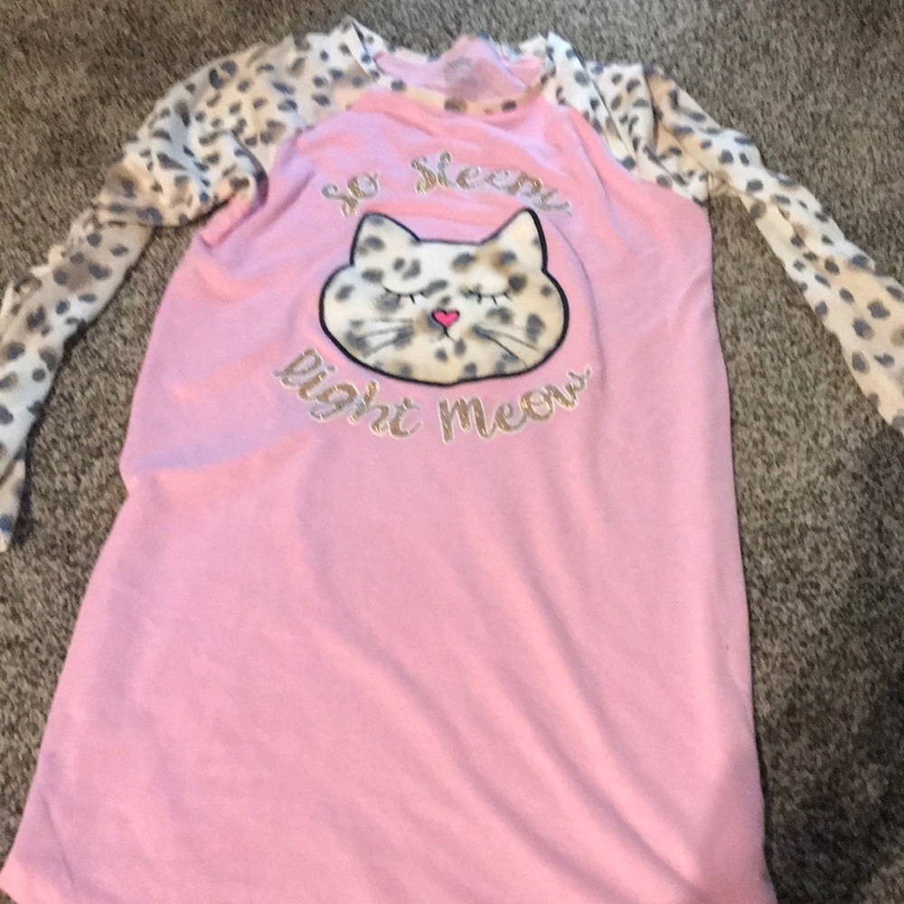 Girls nightgown.